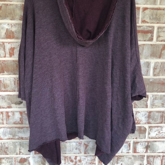 Urban Outfitters Truly Madly Deeply burgundy Hood oversized Poncho Cardigan XS - Picture 6 of 13